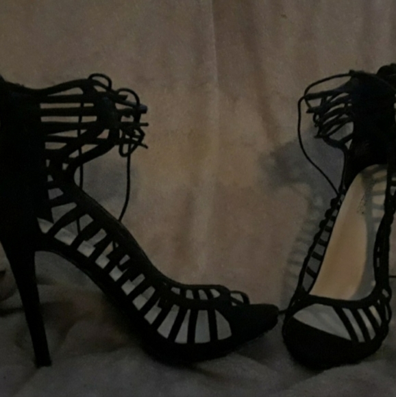 SOLD E - Shoe Dazzle Black Stiletto Shoes Size 9.5 - Picture 2 of 4